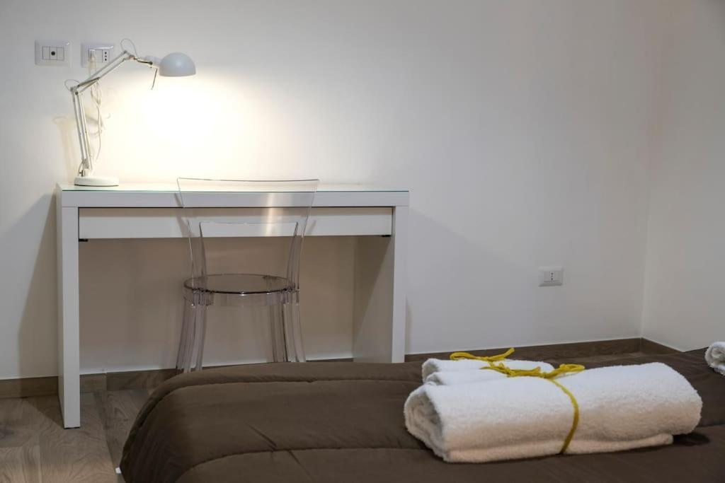 Nizza Apartment In Centro Salerno Luaran gambar