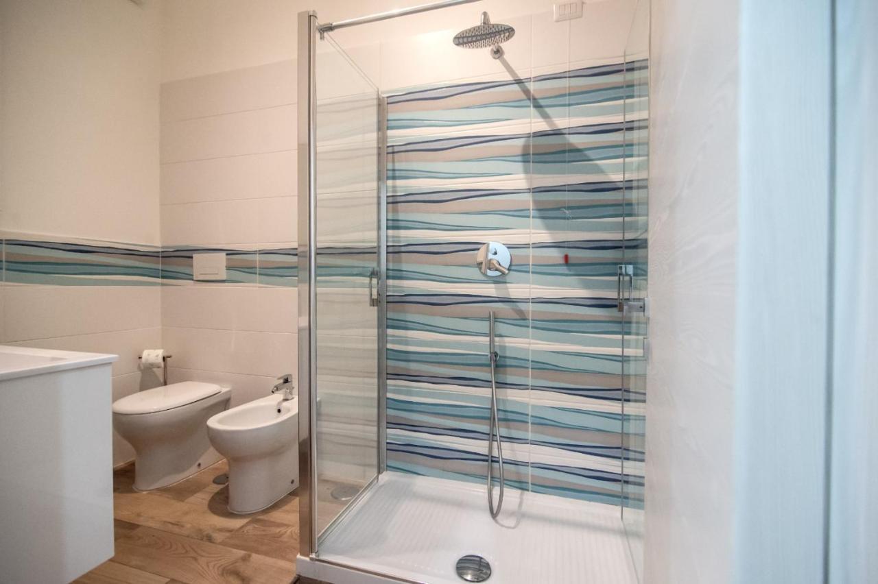 Nizza Apartment In Centro Salerno Luaran gambar